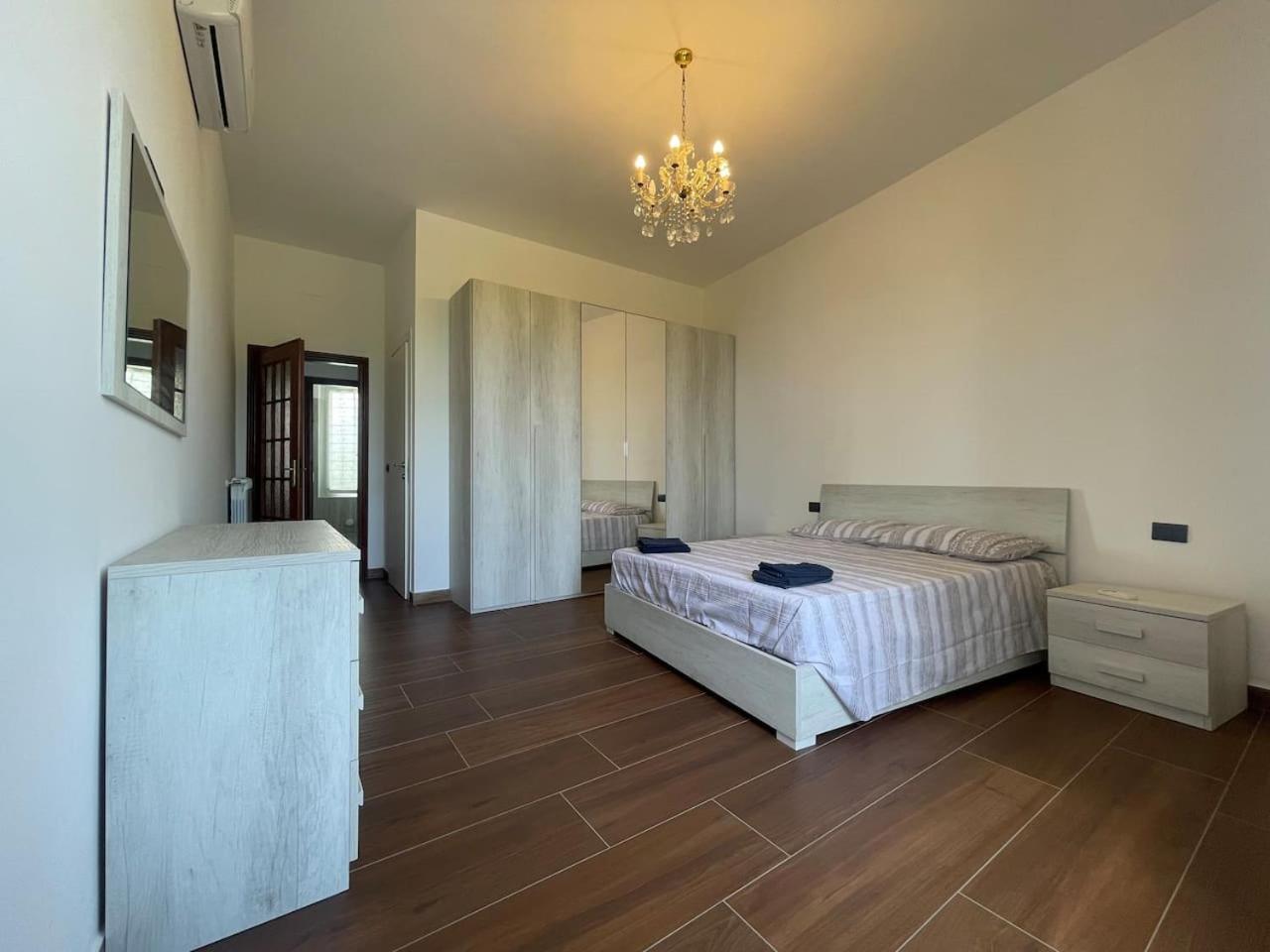 Autumn Apartment Vado Ligure Exterior foto